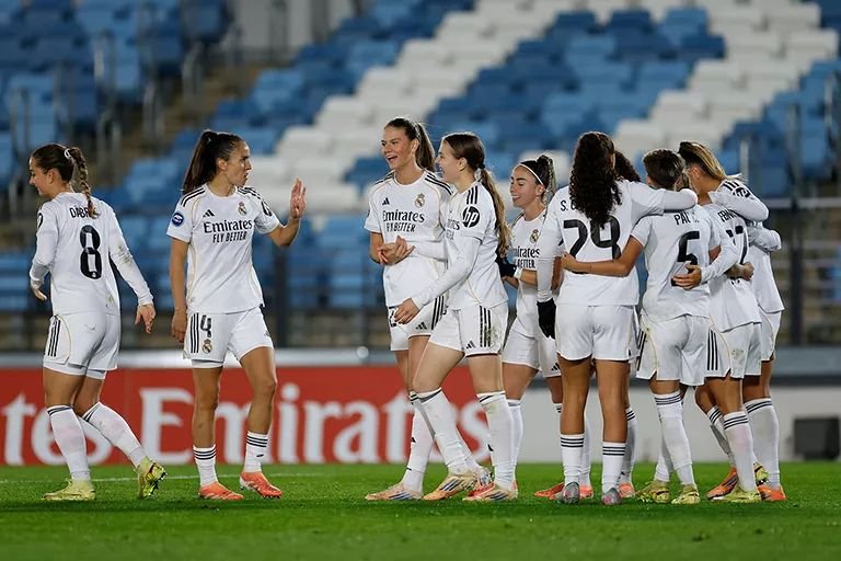Celebración gol Real Madrid Femenino contra el Alhama