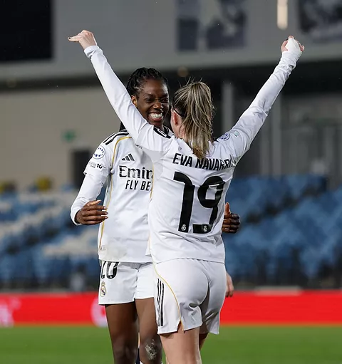Celebración de las protagonistas del partido Feller y Eva Navarro // Real Madrid